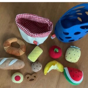 Hape Toddler Fruit/ Bread Basket |Soft Pretend Food Playset Toy Age 18 mo+